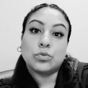 Meet your Posher, Beatriz